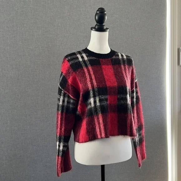 Forever 21 - Cropped Plaid Sweater - Small - Picture 2 of 6